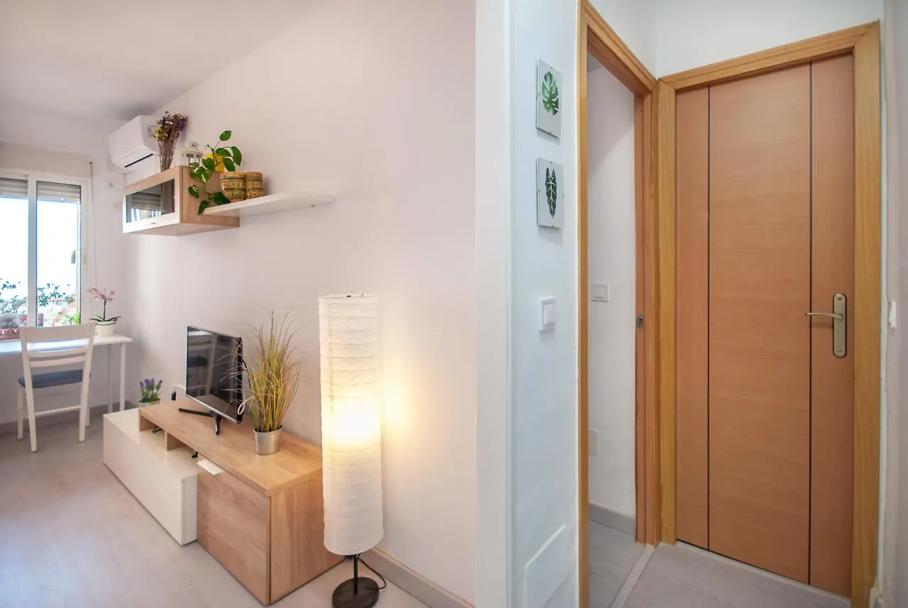 דירות בנאלמדנה Cubo'S Apartamento Iris