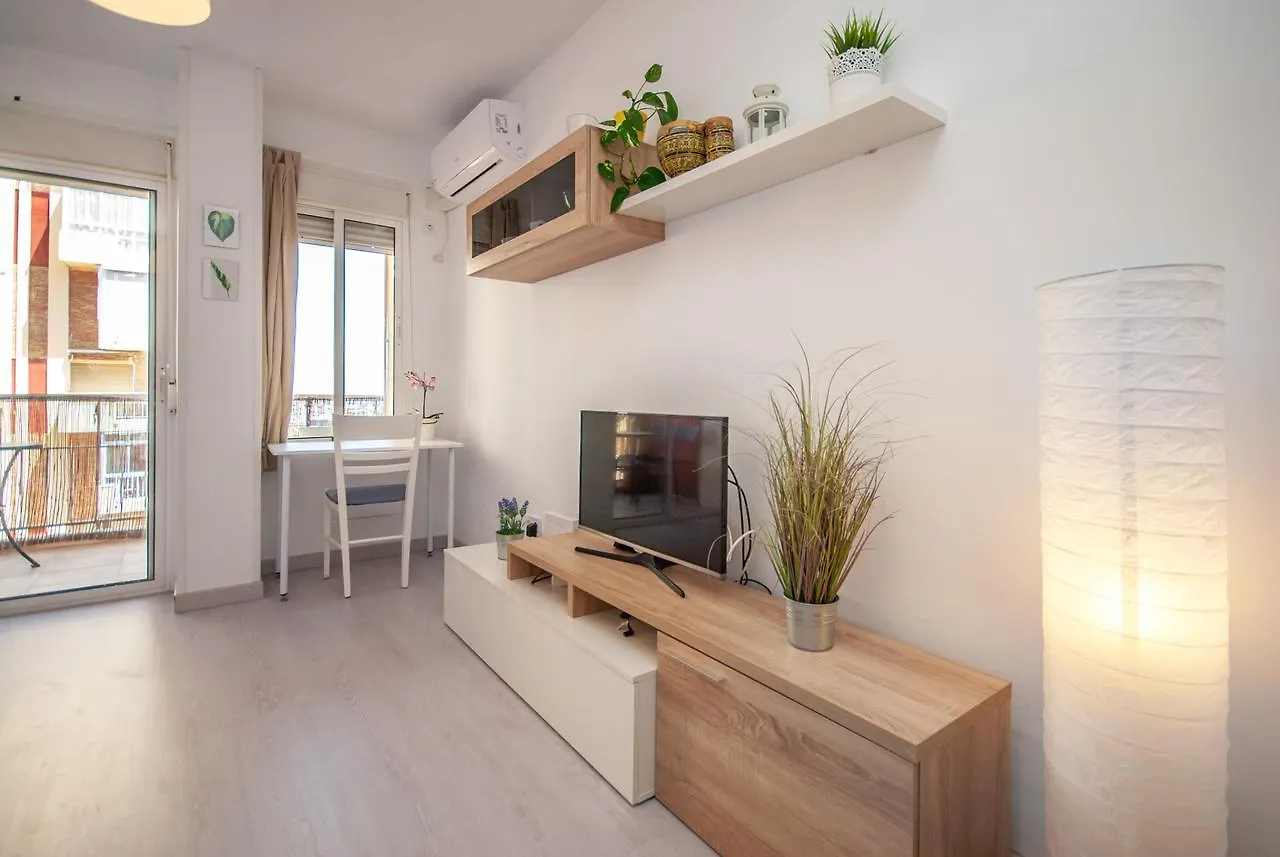 דירות בנאלמדנה Cubo'S Apartamento Iris